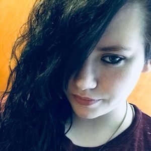 Meet your Posher, Clarissa